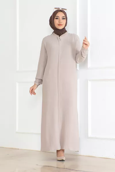 Проста ежедневна пълна дължина скрита бежова фераче