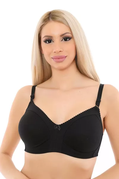 صدرية جمعت الصدر من دون سلك ولا وسادات من قماش القطن 