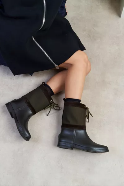 الزنجبيل الكاكي حقيقية من جلد الغزال شقة وحيد المرأة أحذية المطر