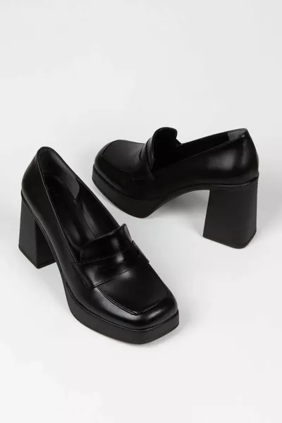 كعب أسود للسيدات Laofer