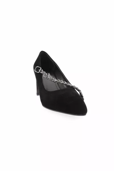  Женские туфли на каблуках с заостренным носом и поперечными сшитыми