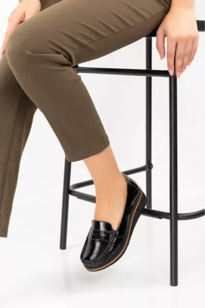 أحذية الباليه المسطحة غير الرسمية