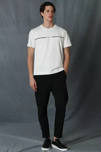 تي شيرت كارني بيسك للرجال أبيض