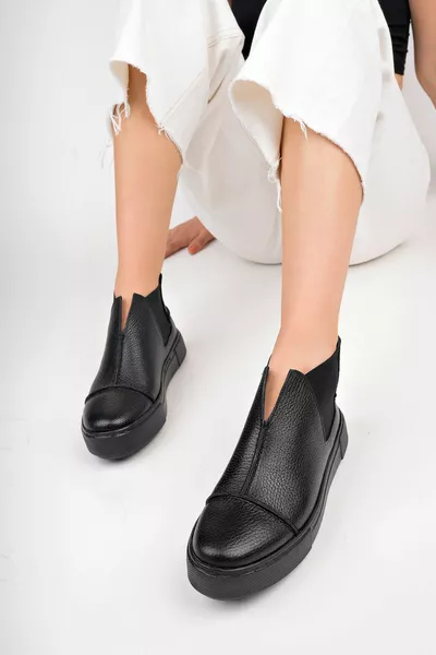 جلد طبيعي أسود النساء الأحذية الجلدية 