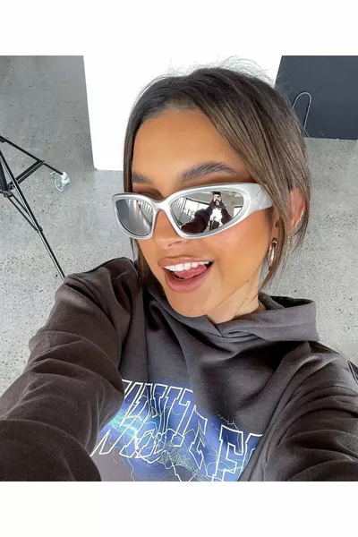 نظارة شمسية بريميوم k فضي - عاكسة