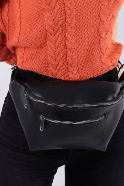 Черна чанта с двойно отделение