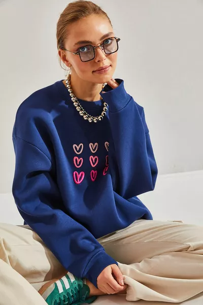 Women's Three Thread Raised Heart Printed Sweatshirt