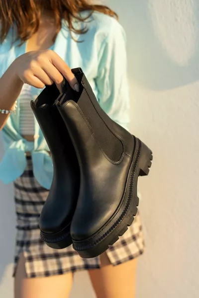 Stivali Donna Pelle Nera Elasticizzata