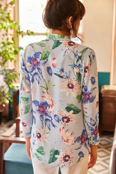 قميص زهري أزرق وردي للسيدات 