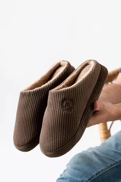 Pantofole da casa unisex in velluto ricamato