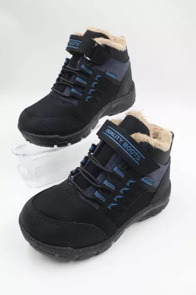 KOUDEBESTENDIGE WOLLEN WINTERLAARZEN VOOR KINDEREN