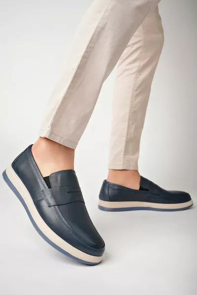 جلد طبيعي الأزرق الداكن للرجال أحذية جلدية عارضة 