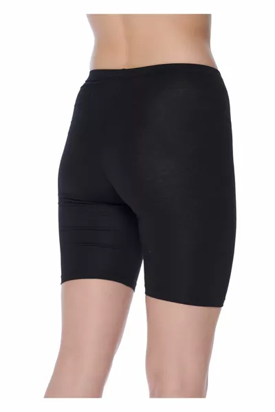 طماق وشورتات كرة طائرة وملابس كاجوال