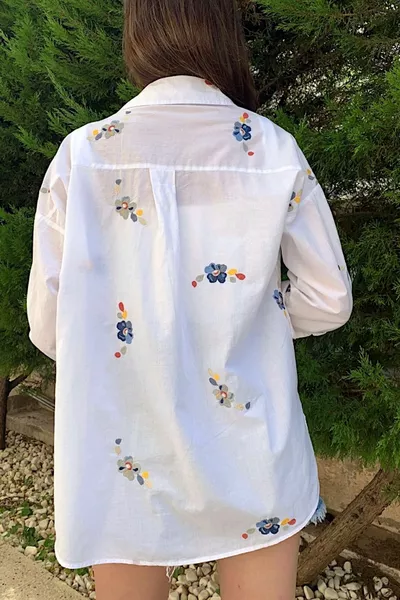 المرأة الأبيض الأزهار التطريز القطن قميص مطرزة