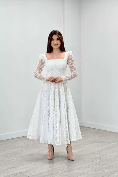 Midiboykleid aus Glitzerstoff mit quadratischem Ausschnitt - Weiß