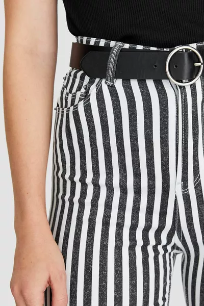 Women's Black Round Buckle Basic Belt 