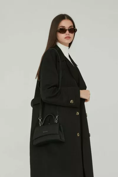 حقيبة جلد محكم أسود