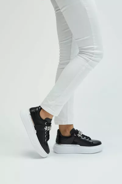 سنيكرز نباتي نسائي   BN AYK 