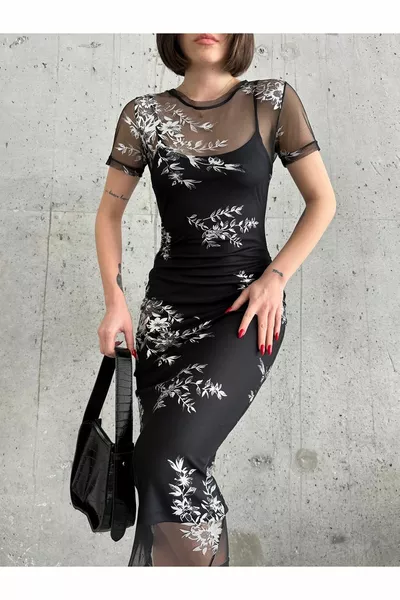 المرأة الاتجاه احباط منقوشة تول اصطف اللباس Puqqa