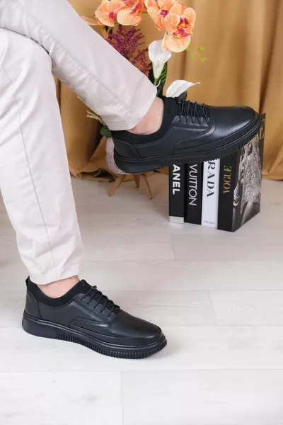 جلد طبيعي ، ممتد ، أحذية تقويم العظام الكاملة