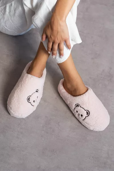 الموسم الجديد المرأة منزل النعال أفخم النعال المهر والنعال حزمة لا تجعل الضوضاء نعل سميك