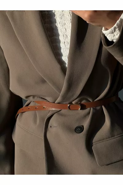 Cintura sottile con fibbia ovale in oro importata, cintura dei pantaloni, cintura della camicia, cintura della giacca