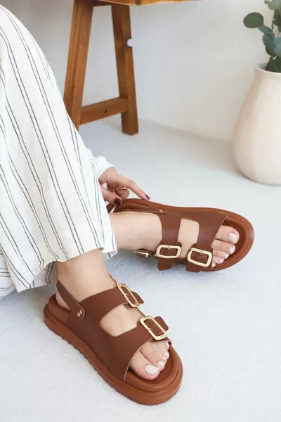 Fabuleuse boucle dorée à double bande détaillée confort quotidien sandales pour femmes