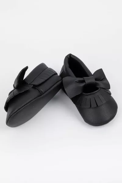 حذاء أطفال أسود القوس شرابة