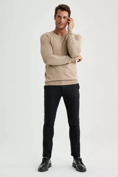 Pantaloni Slim Fit Chino in Tela AU