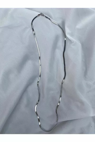 Collier en acier de couleur gris argenté pour homme en osier