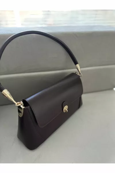 حقيبة كاريل باغيت القهوة المرة