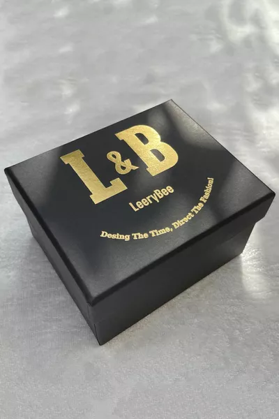 Women's Gold Case White Strap Strap and Box Gift Wristwatch