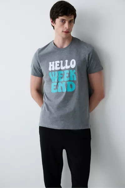 طقم بيجامة بألوان زاهية وبجيوب من ويكند