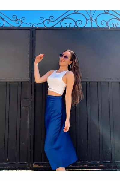 تنورة ستان نيلي