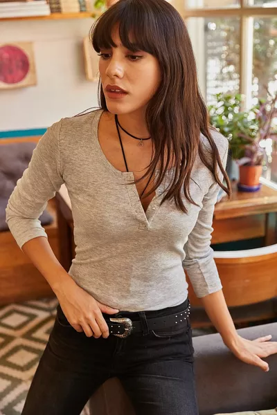 بلوزة كاميسول رمادية للنساء 