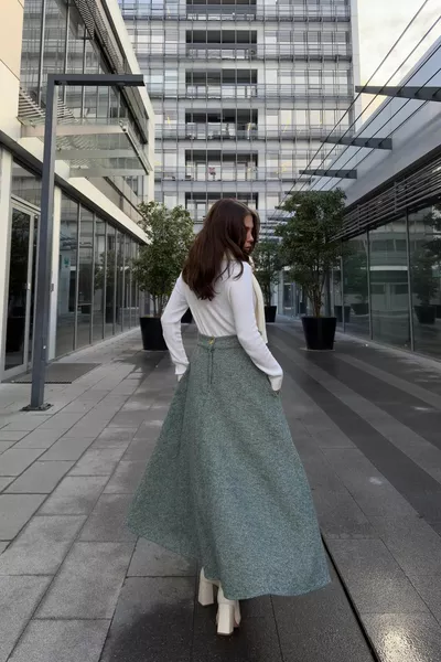 Women's Right High Waist, Pockets, Weight Cut, Long Cachet Skirt