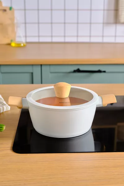 x Refika Swiss Crystal Amandelcrème Pan met Inductiebodem  cm