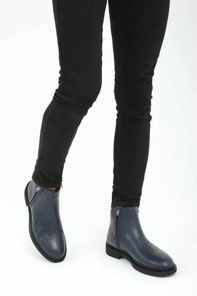 جلد طبيعي   أحذية Erk /