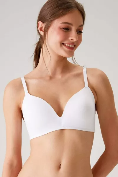 صدرية مريحة بدون دعامة من ميكرو بالينس بدون دعم بلون أبيض  فينيسيا