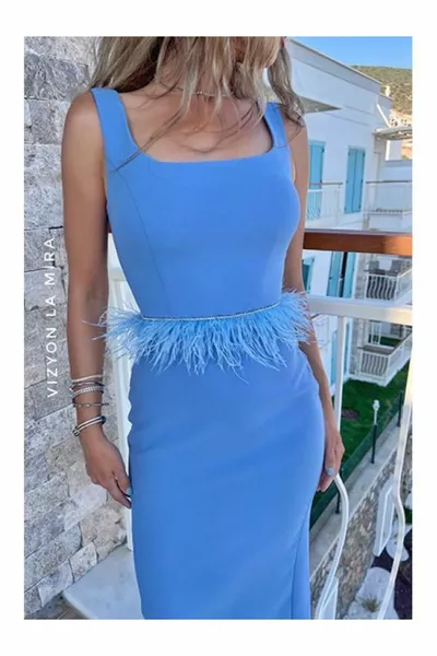 Robe de soirée crayon avec bretelles à col carré Pierre de taille et détail Otriş