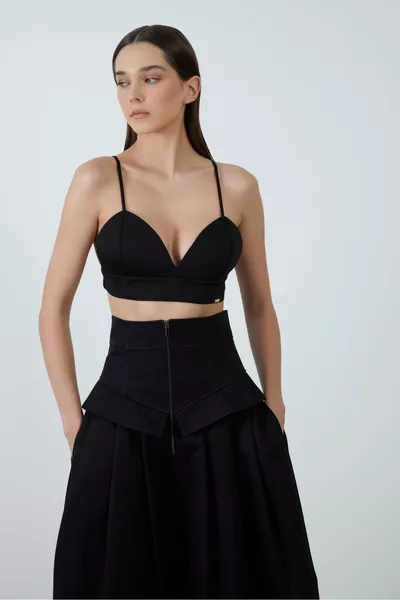 Corpetto dettagliato gabardine svasato gonna nera