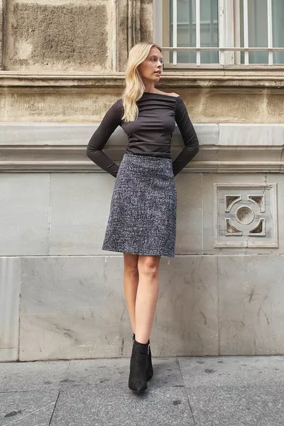 ضوء ليكرا الصوف الشتاء الجاكار النسيج عالية الخصر الضوء فوق الركبة بيل تنورة أسود قطري