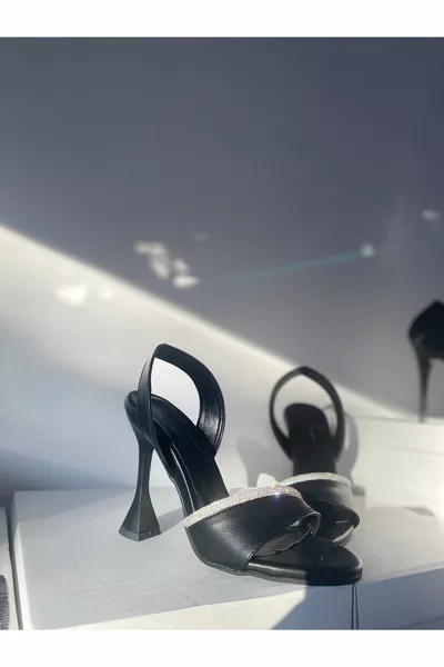 Sandali con pietre scarpe con tacco champagne