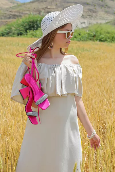 فاين مايكرو المواد الكعب 