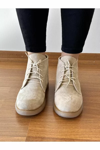 SUÈDE KORTE DAMESLAARZEN MET VETERS