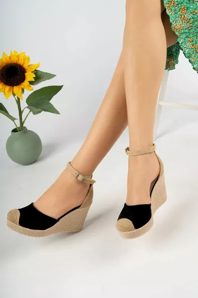 Scarpe di Carnevale in Pelle Scamosciata Nera Paglia Con Tacco Imbottito