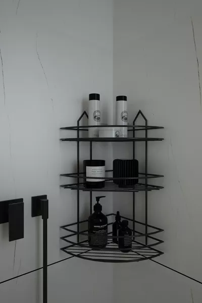 Vidalı Zwarte Badkamerruimte Hoekrek 3-laags Hoekplank Shampoo Organizer Plank