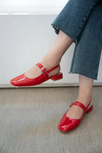 بيتيو ريد بيلت نسائية باليه مسطحات