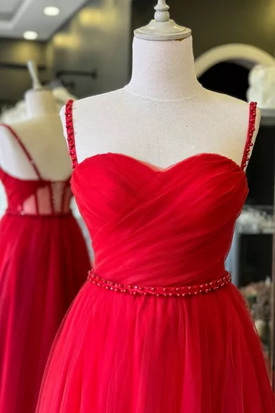 الأحمر رايات واللؤلؤ مفصلة تول مساء اللباس وفستان الزفاف