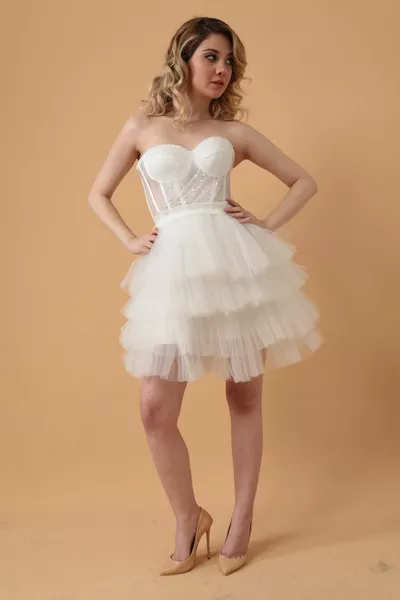 Вечерние платья из бисера и свадебные платья